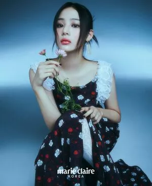 Minji / lovres_min__ / miniwithtattoos / newjeans_official nude photo #0121