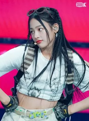 Minji / lovres_min__ / miniwithtattoos / newjeans_official nude photo #0131