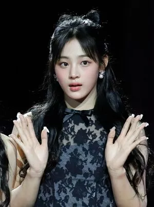 Minji / lovres_min__ / miniwithtattoos / newjeans_official nude photo #0147