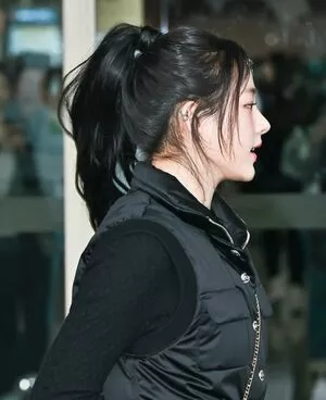 Minji / lovres_min__ / miniwithtattoos / newjeans_official nude photo #0155