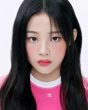 Minji / lovres_min__ / miniwithtattoos / newjeans_official nude photo #0173