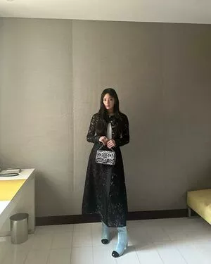 Minji / lovres_min__ / miniwithtattoos / newjeans_official nude photo #0179