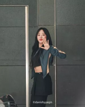 Minji / lovres_min__ / miniwithtattoos / newjeans_official nude photo #0197