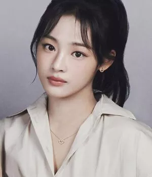 Minji / lovres_min__ / miniwithtattoos / newjeans_official nude photo #0223