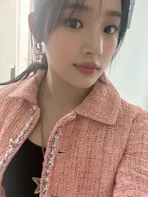 Minji / lovres_min__ / miniwithtattoos / newjeans_official nude photo #0230