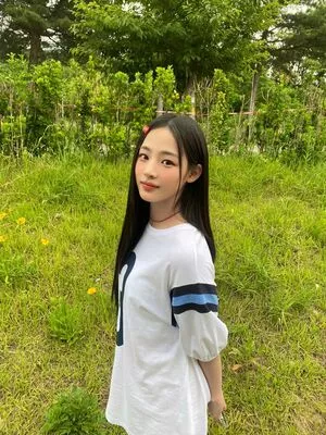 Minji / lovres_min__ / miniwithtattoos / newjeans_official nude photo #0235