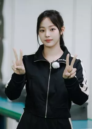 Minji / lovres_min__ / miniwithtattoos / newjeans_official nude photo #0278