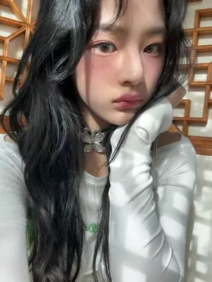 Minji / lovres_min__ / miniwithtattoos / newjeans_official nude photo #0285