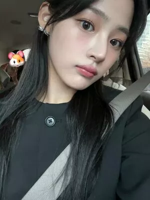 Minji / lovres_min__ / miniwithtattoos / newjeans_official nude photo #0292