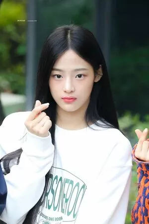 Minji / lovres_min__ / miniwithtattoos / newjeans_official nude photo #0307