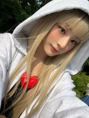 Minji / lovres_min__ / miniwithtattoos / newjeans_official nude photo #0324