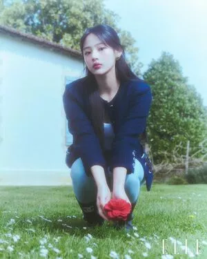 Minji / lovres_min__ / miniwithtattoos / newjeans_official nude photo #0329