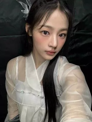 Minji / lovres_min__ / miniwithtattoos / newjeans_official nude photo #0424