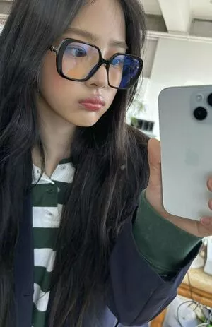 Minji / lovres_min__ / miniwithtattoos / newjeans_official nude photo #0461