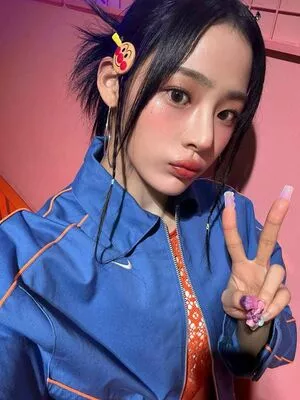 Minji / lovres_min__ / miniwithtattoos / newjeans_official nude photo #0469