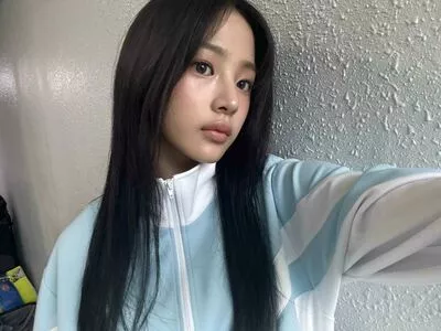 Minji / lovres_min__ / miniwithtattoos / newjeans_official nude photo #0479