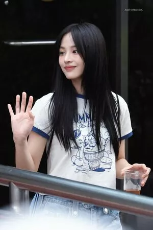 Minji / lovres_min__ / miniwithtattoos / newjeans_official nude photo #0487