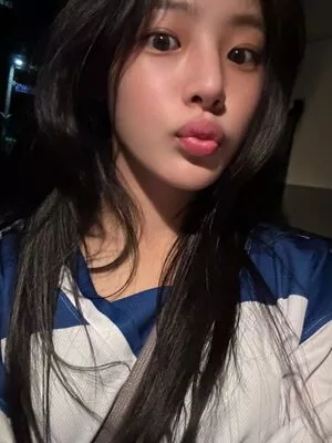 Minji / lovres_min__ / miniwithtattoos / newjeans_official nude photo #0516