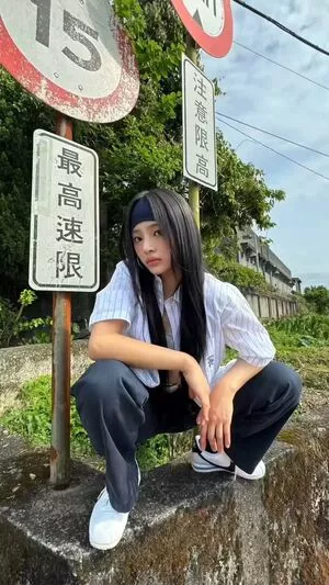 Minji / lovres_min__ / miniwithtattoos / newjeans_official nude photo #0523