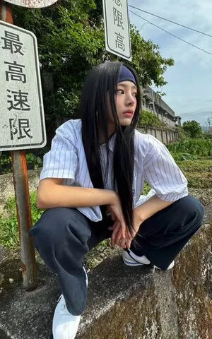 Minji / lovres_min__ / miniwithtattoos / newjeans_official nude photo #0525