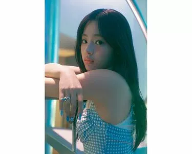 Minji / lovres_min__ / miniwithtattoos / newjeans_official nude photo #0559