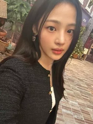 Minji / lovres_min__ / miniwithtattoos / newjeans_official nude photo #0564