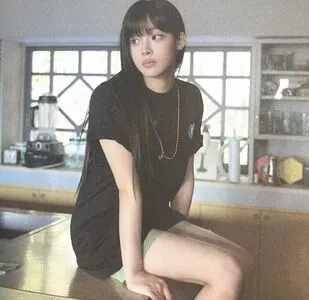 Minji / lovres_min__ / miniwithtattoos / newjeans_official nude photo #0573