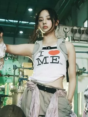 Minji / lovres_min__ / miniwithtattoos / newjeans_official nude photo #0608