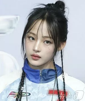 Minji / lovres_min__ / miniwithtattoos / newjeans_official nude photo #0629