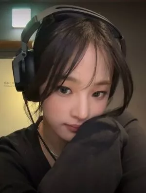 Minji / lovres_min__ / miniwithtattoos / newjeans_official nude photo #0633