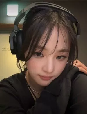 Minji / lovres_min__ / miniwithtattoos / newjeans_official nude photo #0634