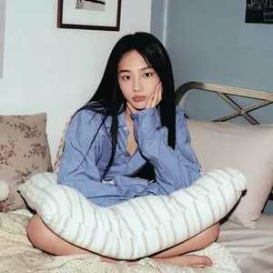 Minji / lovres_min__ / miniwithtattoos / newjeans_official nude photo #0636