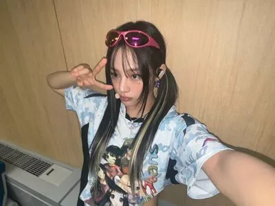 Minji / lovres_min__ / miniwithtattoos / newjeans_official nude photo #0643