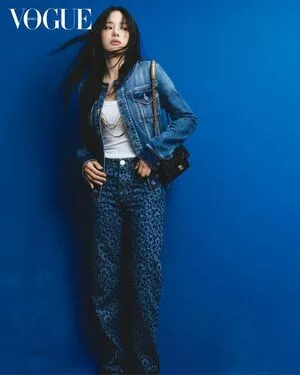 Minji / lovres_min__ / miniwithtattoos / newjeans_official nude photo #0655
