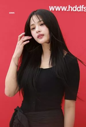 Minji / lovres_min__ / miniwithtattoos / newjeans_official nude photo #0665