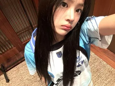 Minji / lovres_min__ / miniwithtattoos / newjeans_official nude photo #0707