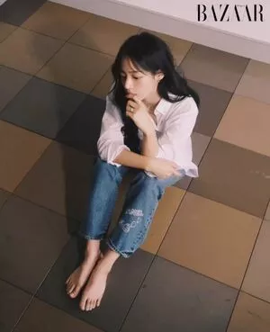 Minji / lovres_min__ / miniwithtattoos / newjeans_official nude photo #0774