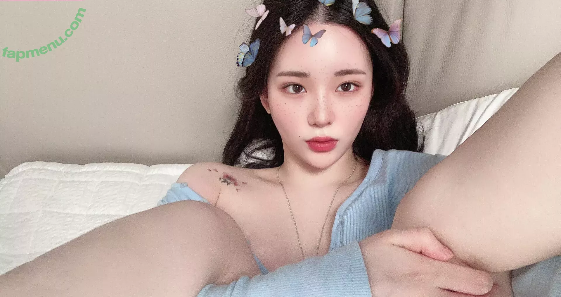 Minji nude photo #0009 (lovres_min__ / miniwithtattoos / newjeans_official)