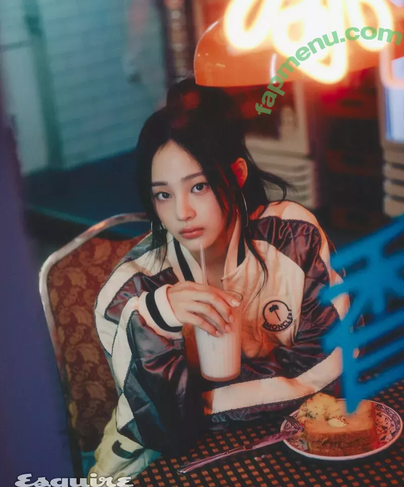 Minji nude photo #0023 (lovres_min__ / miniwithtattoos / newjeans_official)