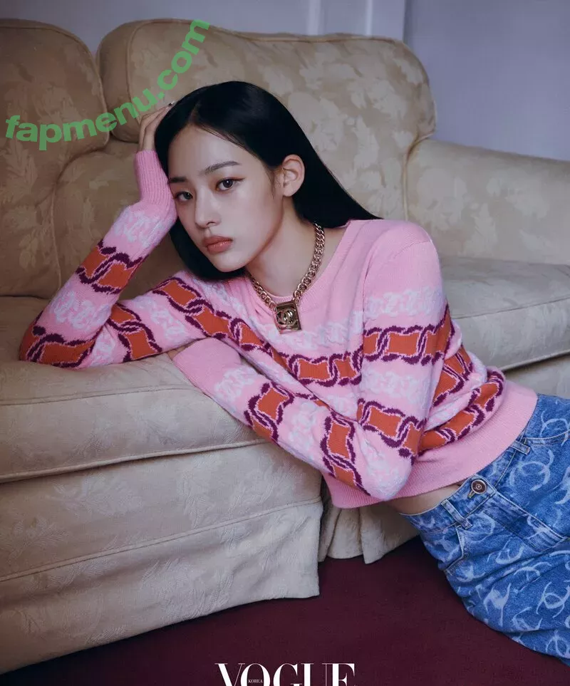 Minji nude photo #0037 (lovres_min__ / miniwithtattoos / newjeans_official)