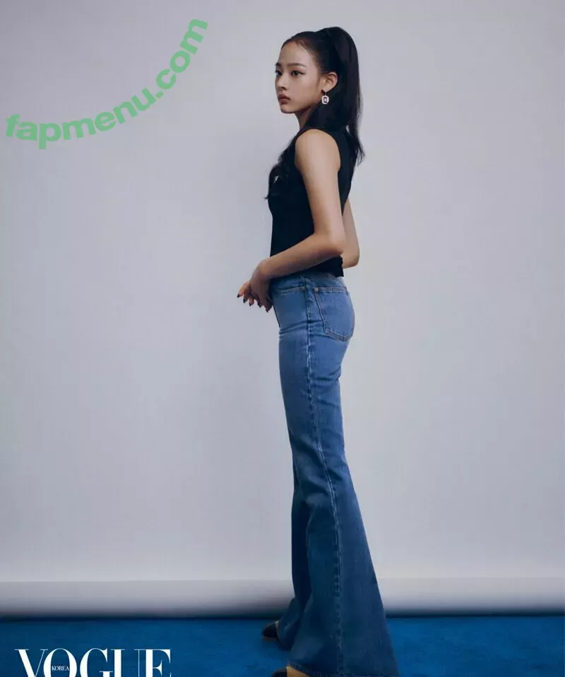Minji nude photo #0063 (lovres_min__ / miniwithtattoos / newjeans_official)