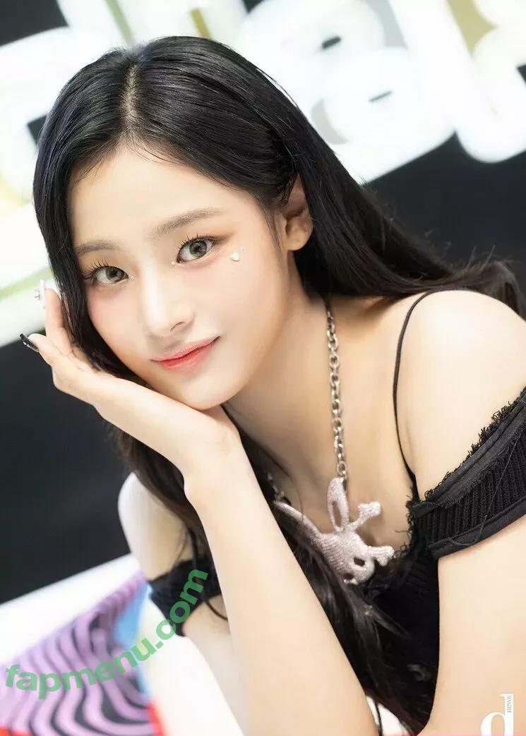 Minji nude photo #0071 (lovres_min__ / miniwithtattoos / newjeans_official)