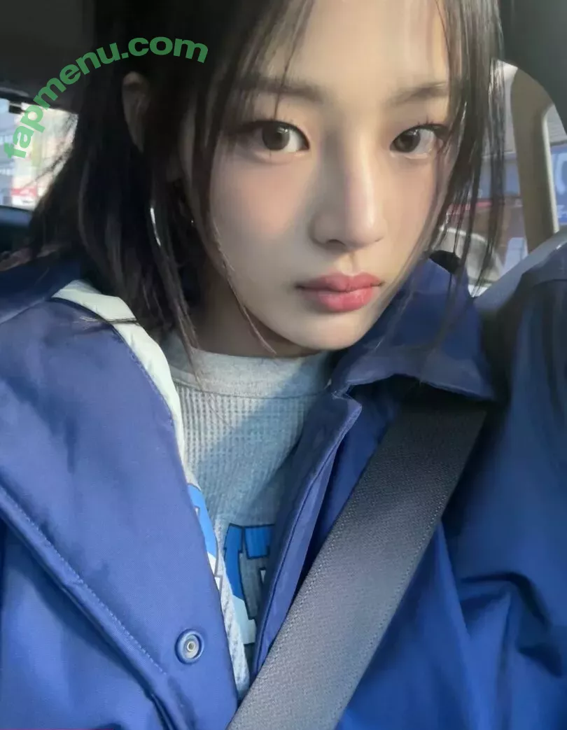 Minji nude photo #0085 (lovres_min__ / miniwithtattoos / newjeans_official)