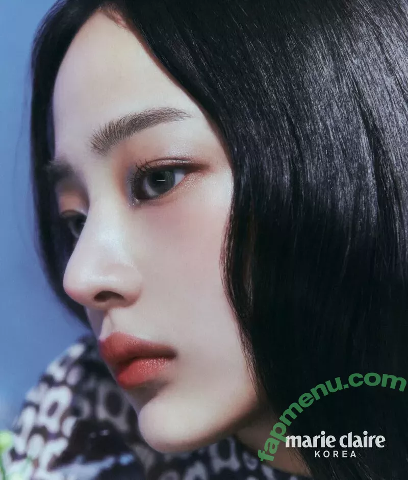 Minji nude photo #0108 (lovres_min__ / miniwithtattoos / newjeans_official)