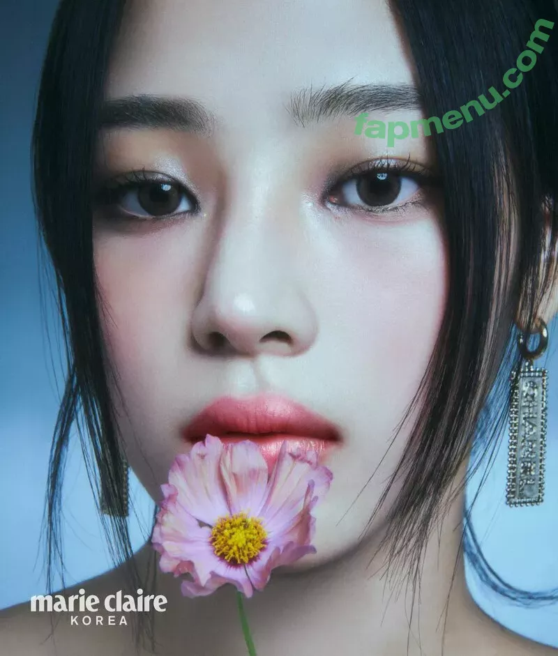 Minji nude photo #0120 (lovres_min__ / miniwithtattoos / newjeans_official)