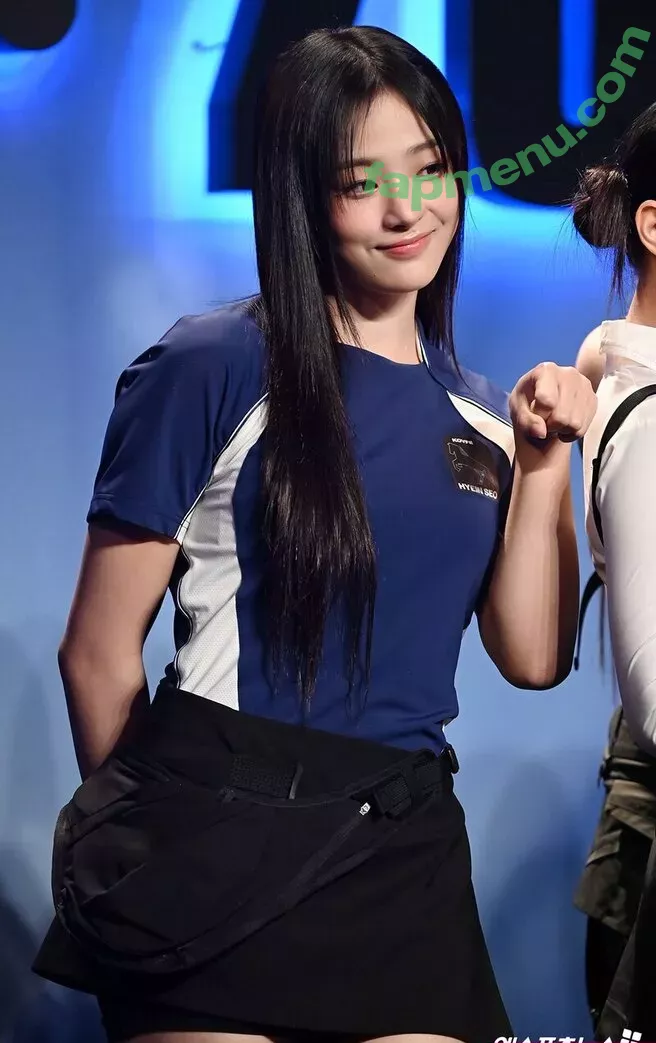 Minji nude photo #0124 (lovres_min__ / miniwithtattoos / newjeans_official)