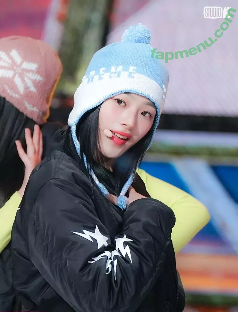 Minji nude photo #0129 (lovres_min__ / miniwithtattoos / newjeans_official)