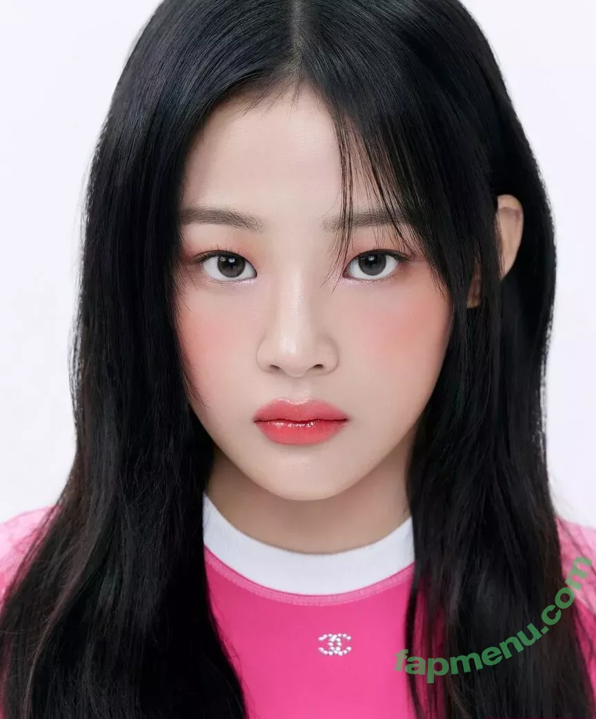 Minji nude photo #0173 (lovres_min__ / miniwithtattoos / newjeans_official)