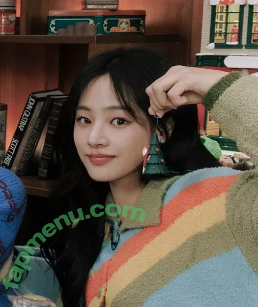 Minji nude photo #0176 (lovres_min__ / miniwithtattoos / newjeans_official)