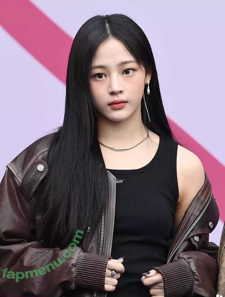 Minji nude photo #0184 (lovres_min__ / miniwithtattoos / newjeans_official)